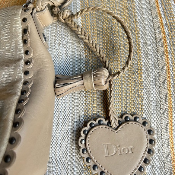Dior - Picture 1 of 8